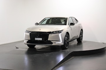 Vehicle image DS AUTOMOBILES 4 1.6 E-Tense Ligne Noire