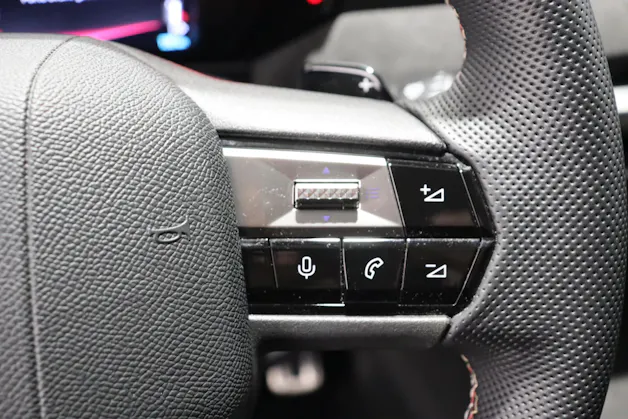 DS Automobiles 4 1.6 E-Tense Ligne Noire