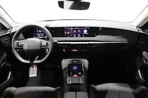 Vehicle image DS AUTOMOBILES 4 1.6 E-Tense Ligne Noire