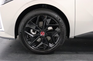 Vehicle image DS AUTOMOBILES 4 1.6 E-Tense Ligne Noire