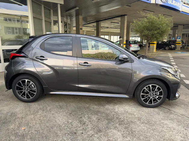 Toyota Yaris 1.5 VVT-i HSD Trend