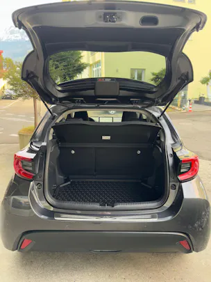 Toyota Yaris 1.5 VVT-i HSD Trend