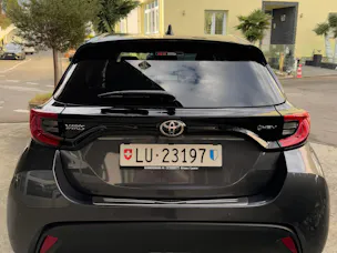 Toyota Yaris 1.5 VVT-i HSD Trend