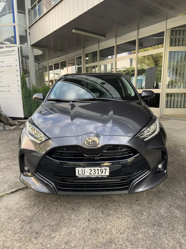 Toyota Yaris 1.5 VVT-i HSD Trend