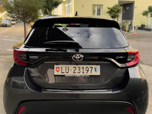 Toyota Yaris 1.5 VVT-i HSD Trend