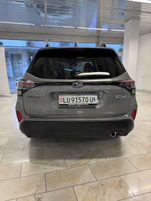 Subaru Forester Station 2.0i e-Boxer Swiss Plus