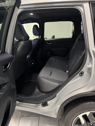 Subaru Forester Station 2.0i e-Boxer Swiss Plus