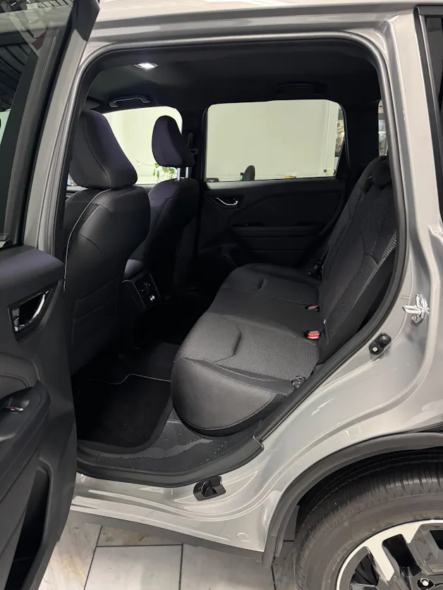Subaru Forester Station 2.0i e-Boxer Swiss Plus