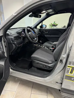 Subaru Forester Station 2.0i e-Boxer Swiss Plus
