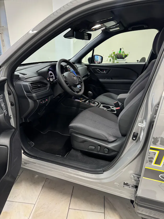 Subaru Forester Station 2.0i e-Boxer Swiss Plus