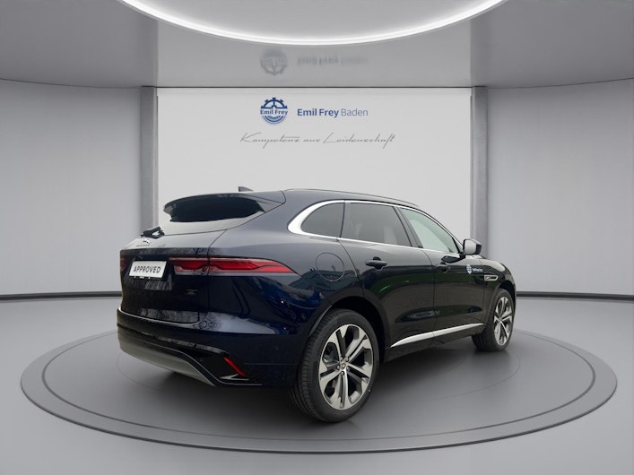 Vehicle image JAGUAR F-PACE