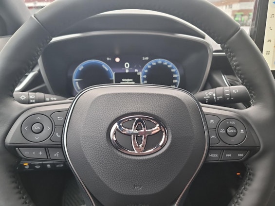 Vehicle image 14 Vehicle image 14