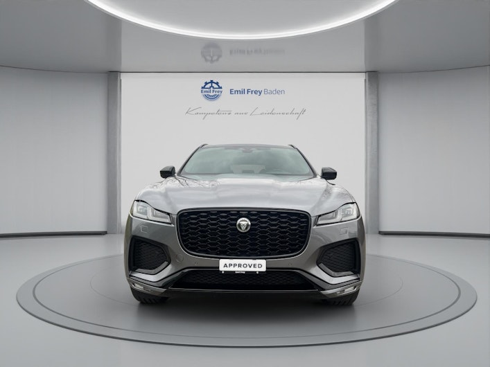 Vehicle image JAGUAR F-PACE