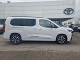 First vehicle image
