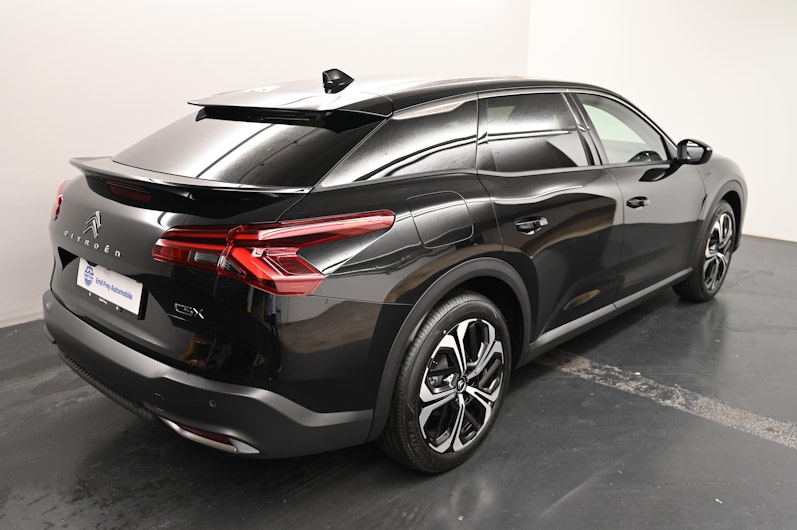 Vehicle image CITROEN C5 X