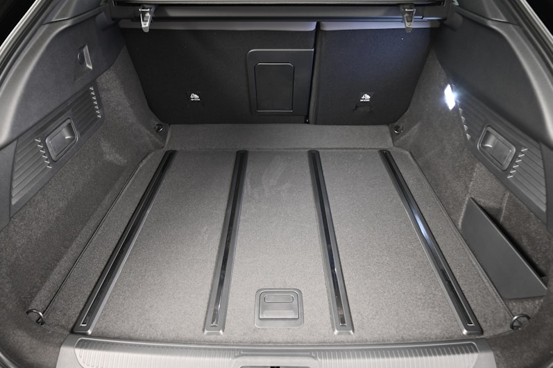 Vehicle image CITROEN C5 X