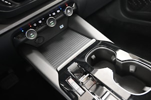 Vehicle image CITROEN C5 X 1.2 Hybrid Plus