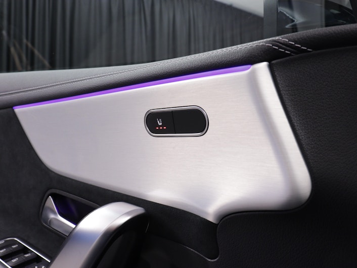 Vehicle image MERCEDES-BENZ A 180