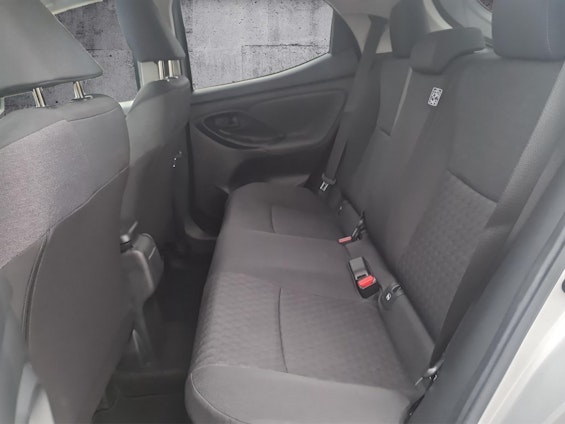 Vehicle image 9 Vehicle image 9