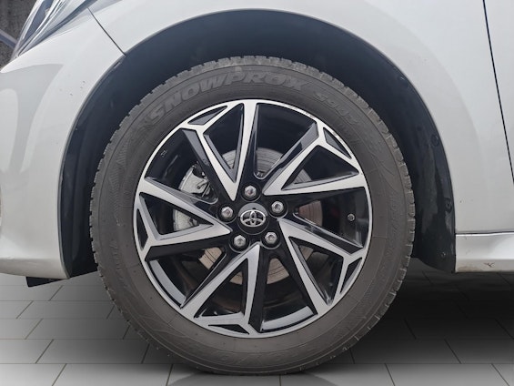 Vehicle image 14 Vehicle image 14