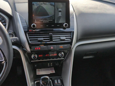 MITSUBISHI ECLIPSE CROSS 15
