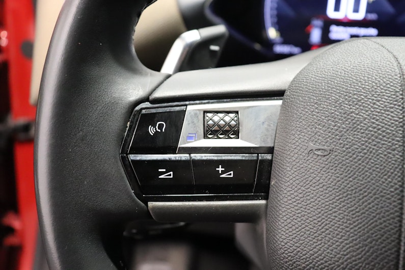 Vehicle image DS AUTOMOBILES DS3