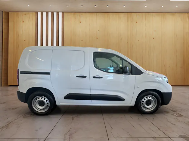 Toyota PROACE CITY Van L1 52KWh Active