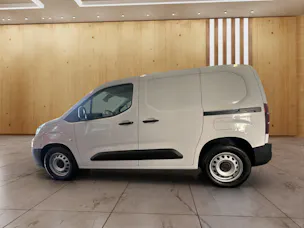 Toyota PROACE CITY Van L1 52KWh Active
