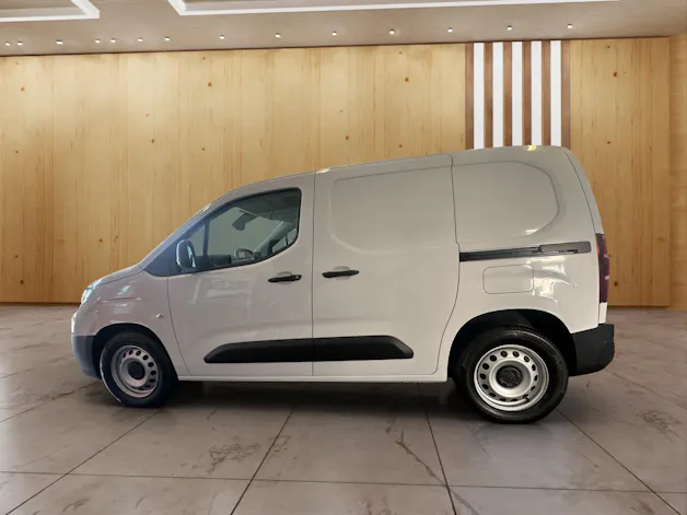 Toyota PROACE CITY Van L1 52KWh Active