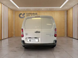 Toyota PROACE CITY Van L1 52KWh Active