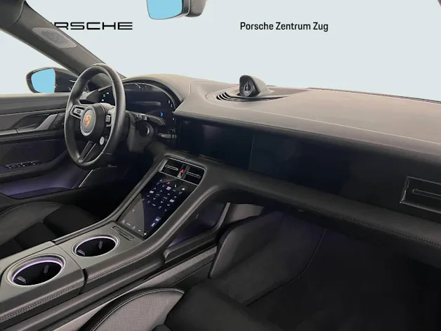 Porsche Taycan Turbo S Cross Turismo
