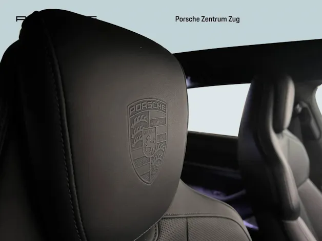 Porsche Taycan Turbo S Cross Turismo