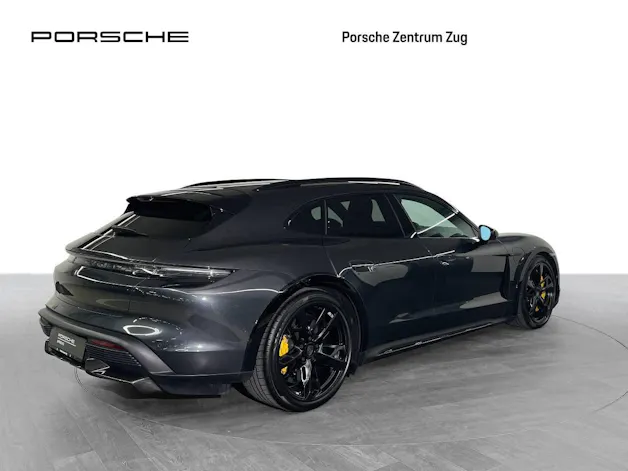 Porsche Taycan Turbo S Cross Turismo