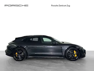 Porsche Taycan Turbo S Cross Turismo