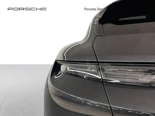 Porsche Taycan Turbo S Cross Turismo