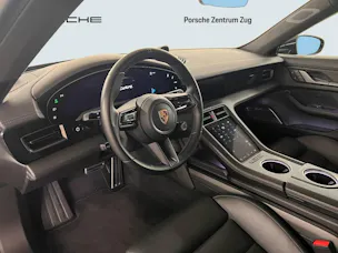 Porsche Taycan Turbo S Cross Turismo