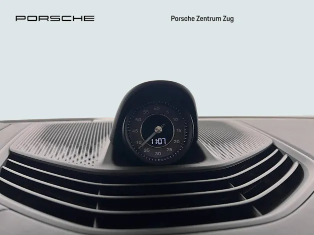 Porsche Taycan Turbo S Cross Turismo