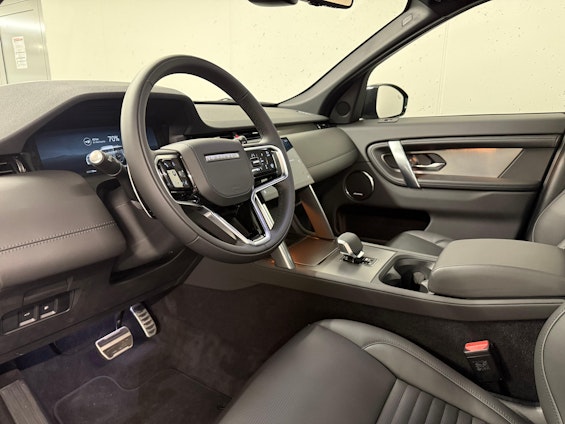 Vehicle image 5 Vehicle image 5