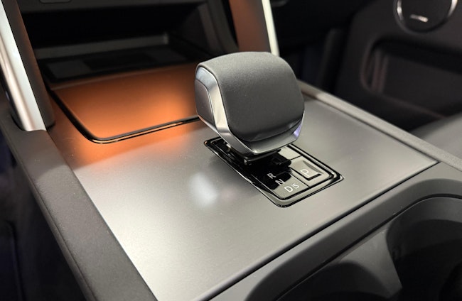 Vehicle image 9 Vehicle image 9