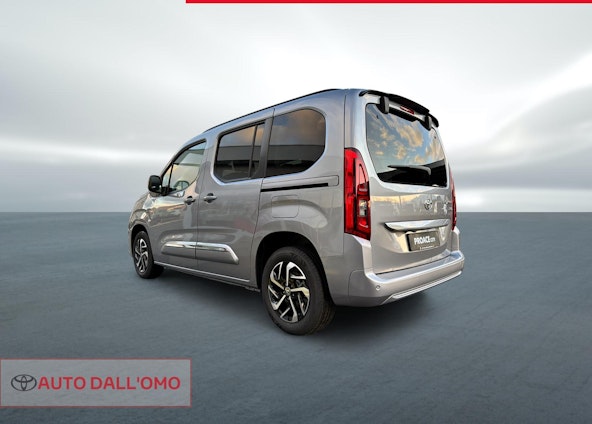 Vehicle image 3 Vehicle image 3