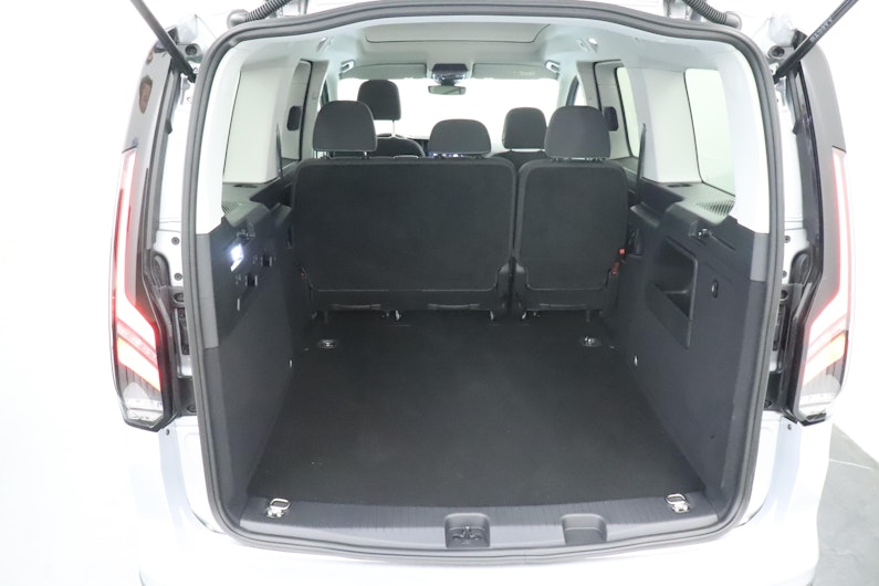 Vehicle image FORD TOURNEO CONNECT