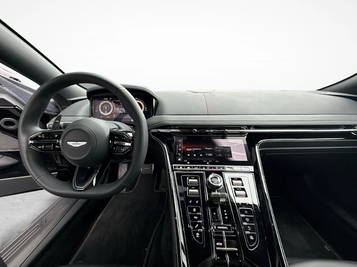 Fahrzeugbild ASTON MARTIN DB12