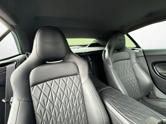 Fahrzeugbild ASTON MARTIN DB12