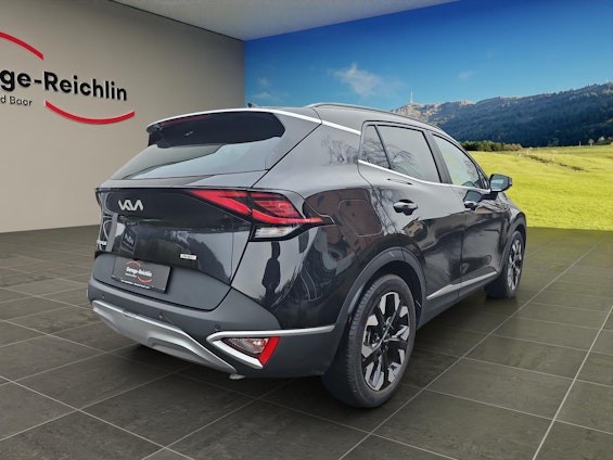 Vehicle image 4 Vehicle image 4