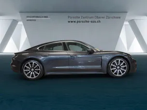 Porsche Taycan 4S