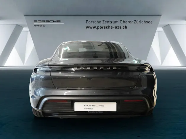 Porsche Taycan 4S