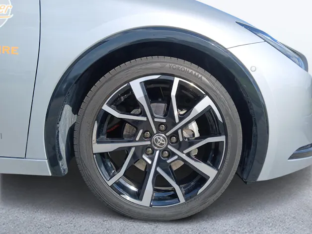 Toyota Prius 2.0 Plug-In-Hybrid Premium