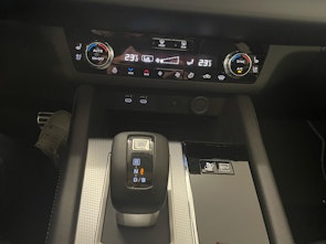 Vehicle image MITSUBISHI NEW Outlander 2.4 PHEV Instyle 4x4 Demowagen