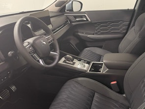 Vehicle image MITSUBISHI NEW Outlander 2.4 PHEV Instyle 4x4 Demowagen
