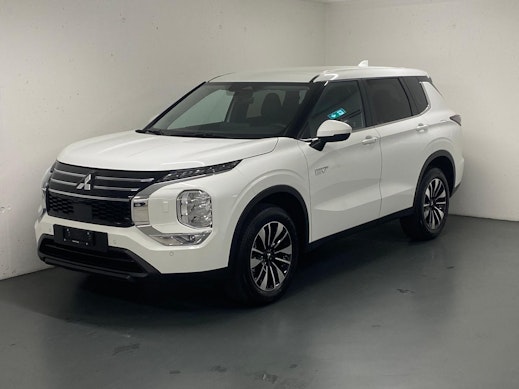 MITSUBISHI Outlander 2.4 PHEV Invite 4x4 0 MITSUBISHI Outlander 2.4 PHEV Invite 4x4 0